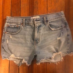 Abercrombie & Fitch The Mom Short